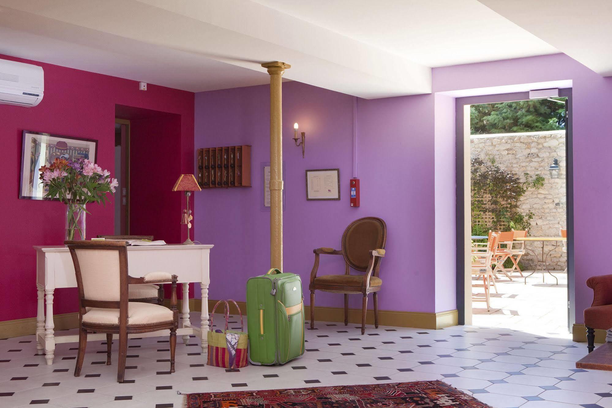 Logis Hotel O En Couleur Oucques Kültér fotó