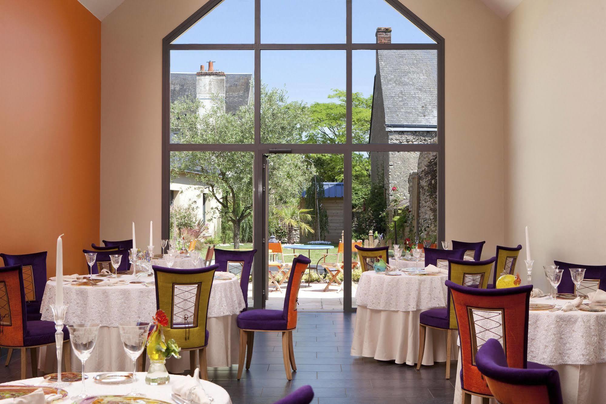 Logis Hotel O En Couleur Oucques Kültér fotó